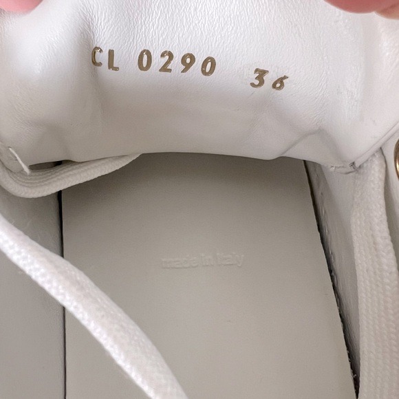 Louis Vuitton White Monogram Debossed Leather Time Out Sneakers authentic - Picture 6 of 8